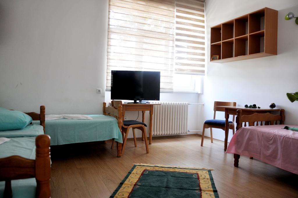 Rooms Karadjordje Βελιγράδι Εξωτερικό φωτογραφία